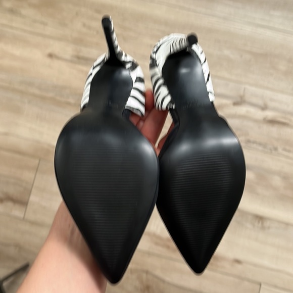 Brand new Steve Madden Hypnotic Zebra pumps - Picture 3 of 3